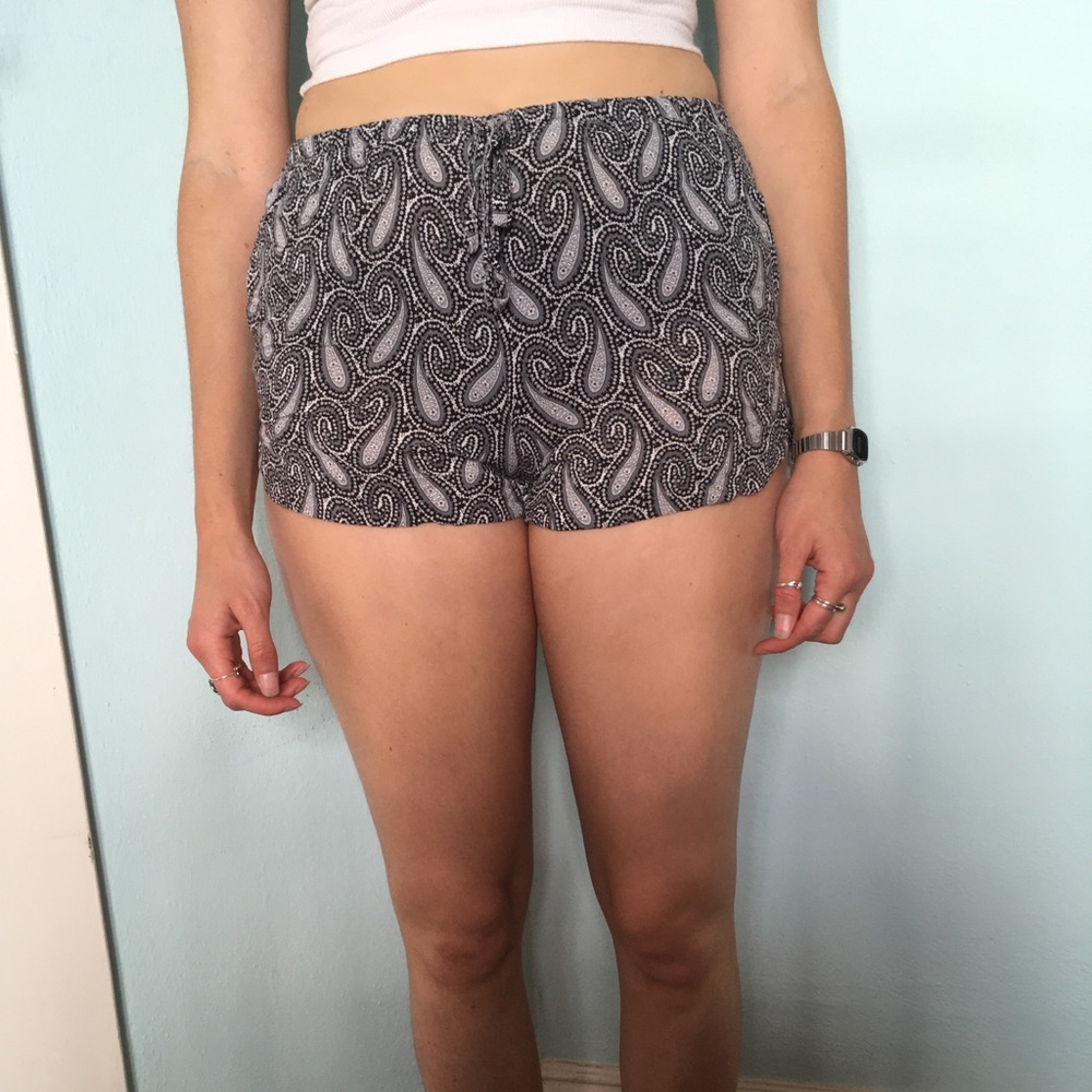 Brandy Melville patterned shorts